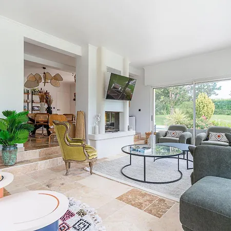 Amazing With Swimming Pool 別荘 *