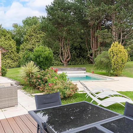 Amazing With Swimming Pool 別荘 *