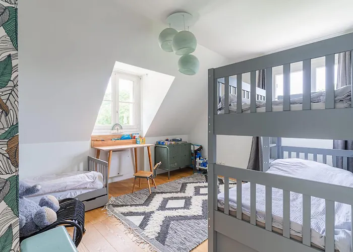 Amazing With Swimming Pool Σπίτι διακοπών Englesqueville-en-Auge